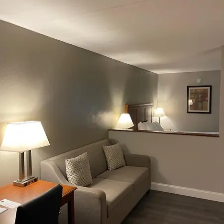 Best Western Plus La Porte Hotel & Conference Center-3